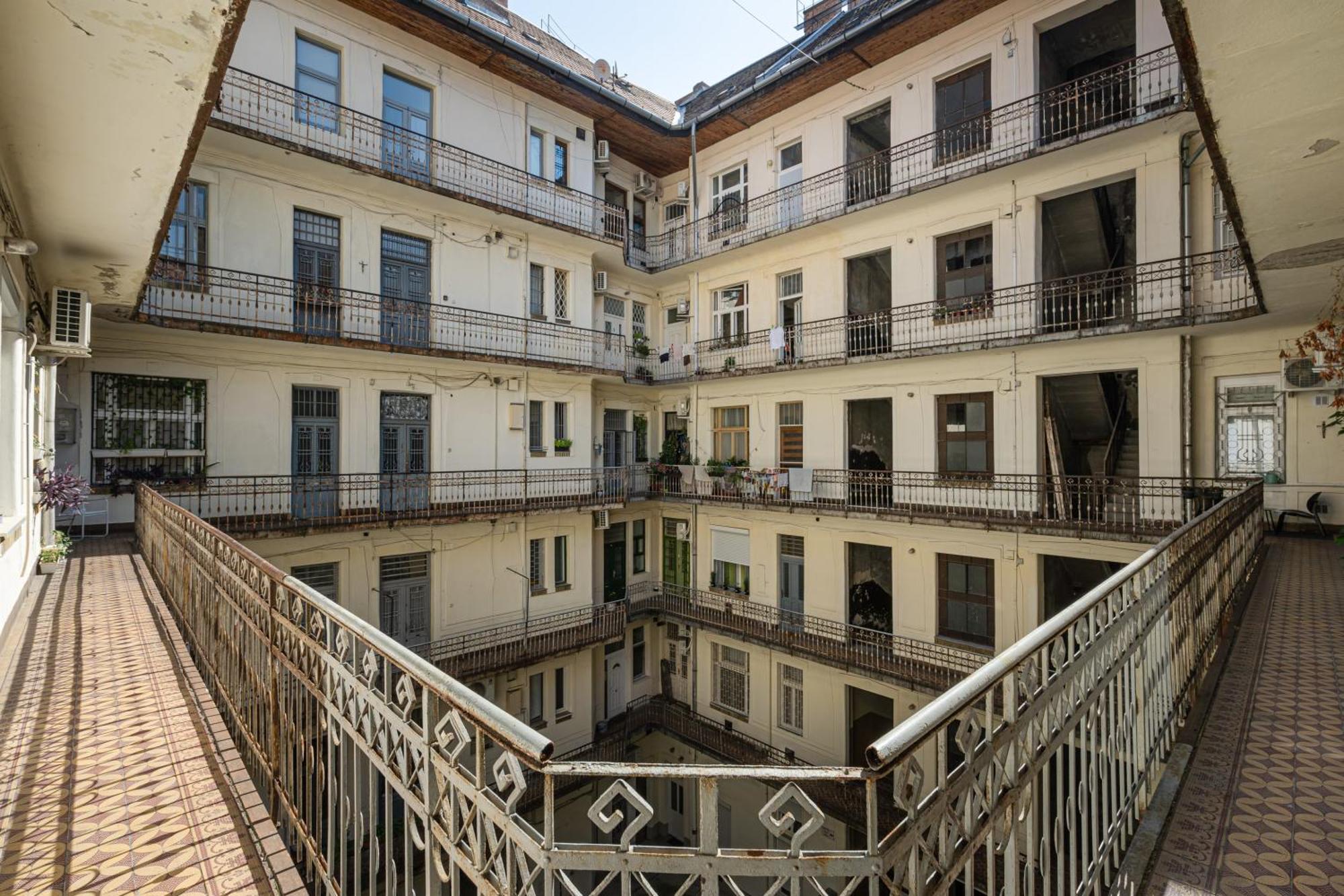 Dorsett Heights Apartment Budapest Eksteriør billede